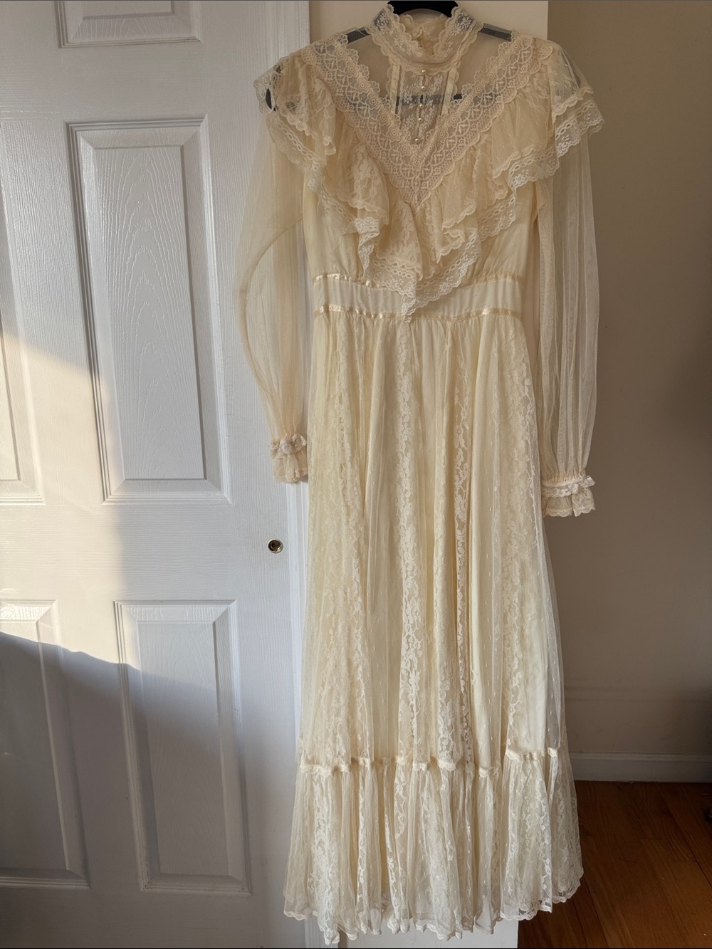 Vintage GUNNE SAX lace dress